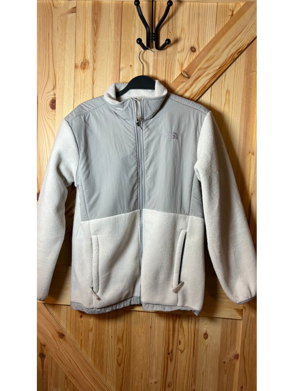 The North Face Girls XL Fleece Jacket Cream and Gray